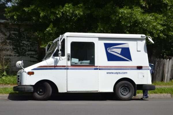 mail truck, mail clerk, mailman-3248139.jpg
